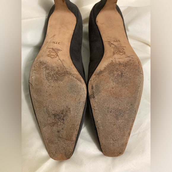 MANOLO BLAHNIK Suede Pumps 37.5 Dark Taupe EUC - Picture 6 of 12
